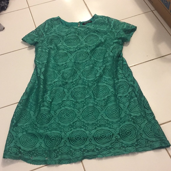 *BOGO 50%*Z&I Green lace dress - Picture 2 of 5